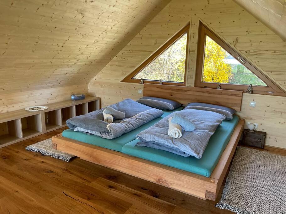 Zweistoeckiges Natur-Holzhaus Mit Berg- & Seesicht Horgenzell Εξωτερικό φωτογραφία