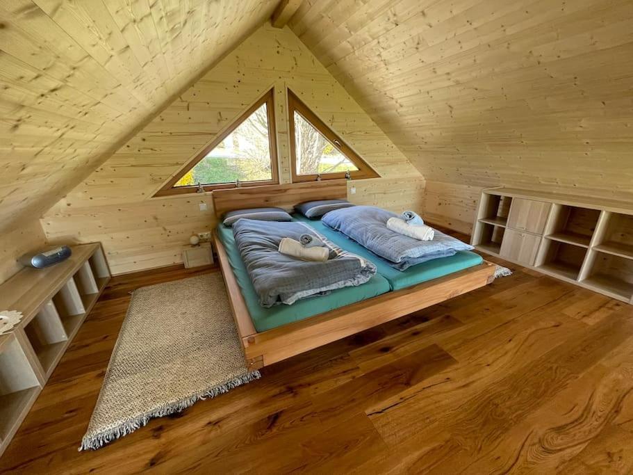 Zweistoeckiges Natur-Holzhaus Mit Berg- & Seesicht Horgenzell Εξωτερικό φωτογραφία