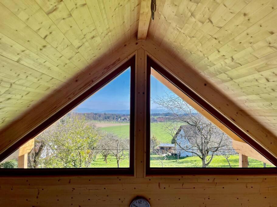 Zweistoeckiges Natur-Holzhaus Mit Berg- & Seesicht Horgenzell Εξωτερικό φωτογραφία